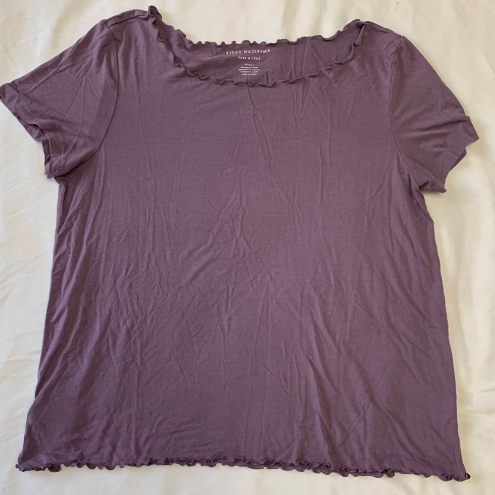 AE lettuce edge top